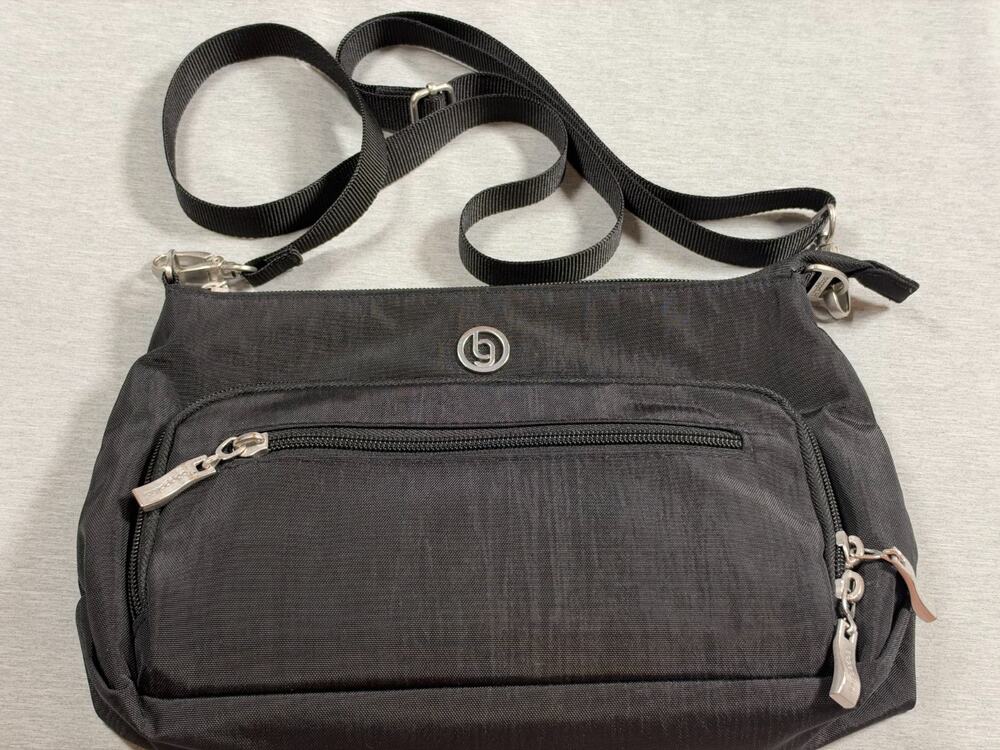 Baggallini black RFID crossbody bag